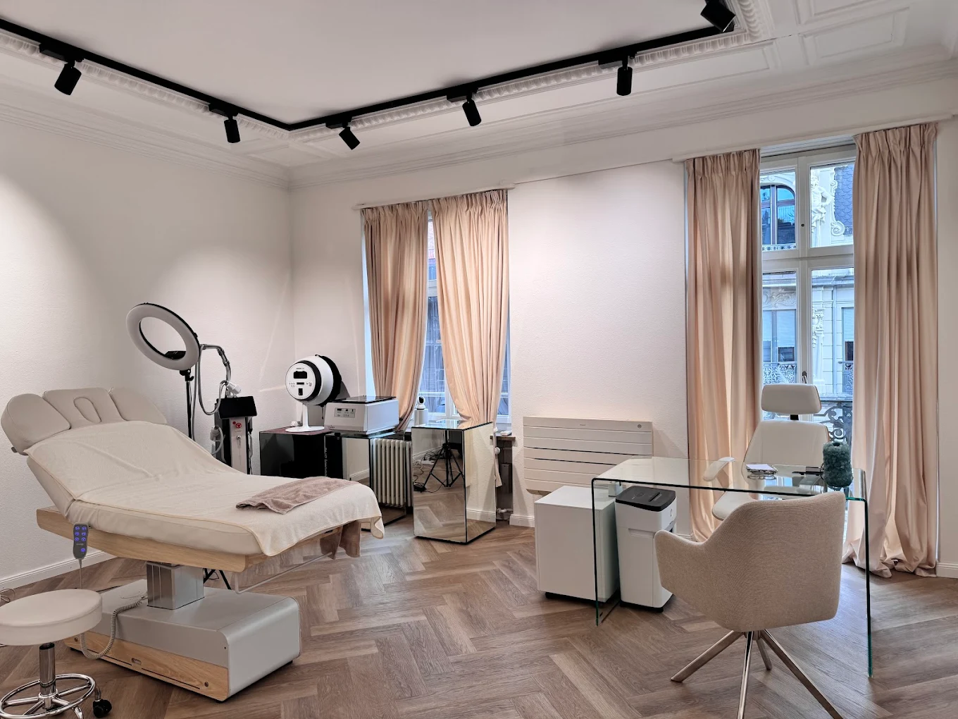 Behandlungsraum — Fraumünsterstrasse 11, Zürich